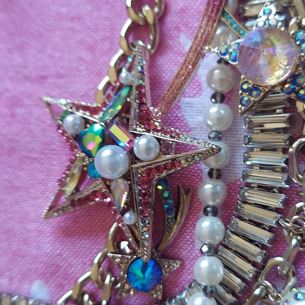NWT Betsey Johnson CELESTIAL STARLET STATEMENT NECKLACE - Picture 13 of 15
